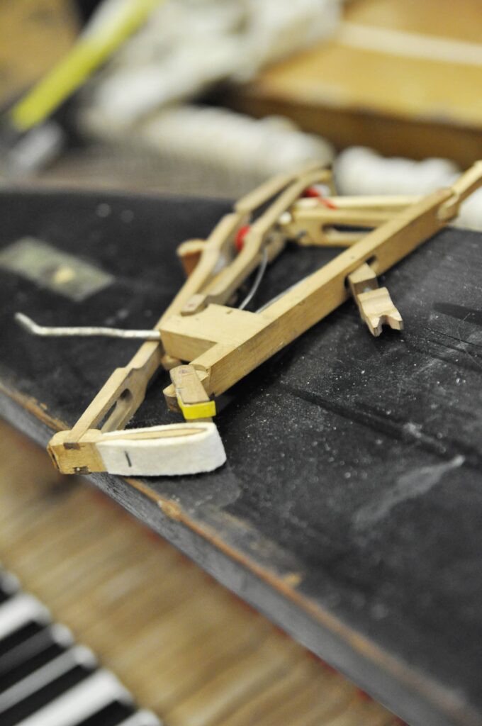 clavier piano reparation